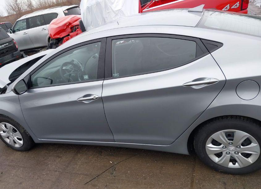 Photo 14 of 2016 Hyundai Elantra SE (VIN 5NPDH4AE8GH748858)