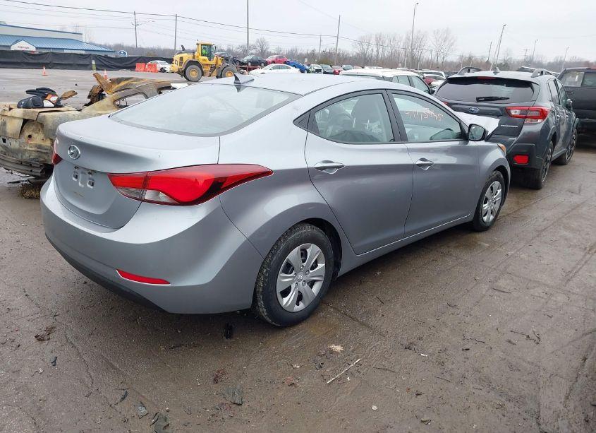 Photo 4 of 2016 Hyundai Elantra SE (VIN 5NPDH4AE8GH748858)