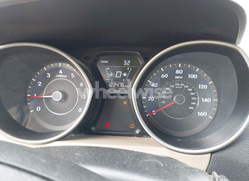 Photo 7 of 2016 Hyundai Elantra SE (VIN 5NPDH4AE8GH751419)