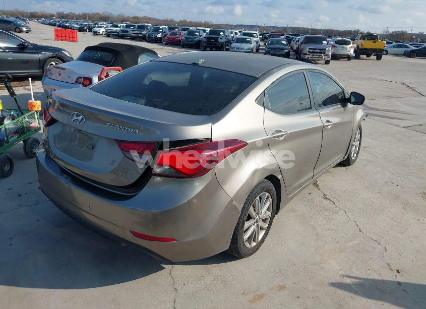 Photo 4 of 2016 Hyundai Elantra SE (VIN 5NPDH4AE8GH752344)