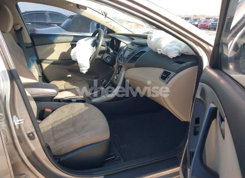 Photo 5 of 2016 Hyundai Elantra SE (VIN 5NPDH4AE8GH752344)