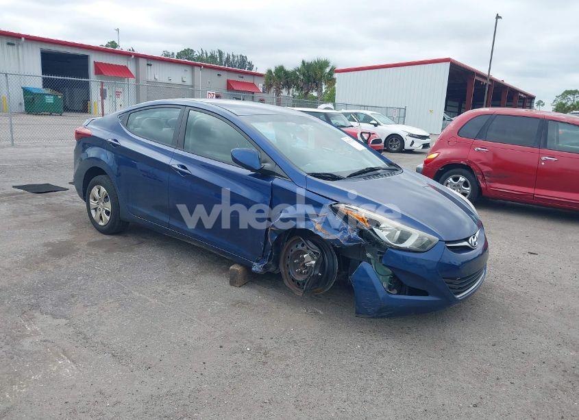 2016 Hyundai Elantra SE (VIN 5NPDH4AE8GH754739) main photo