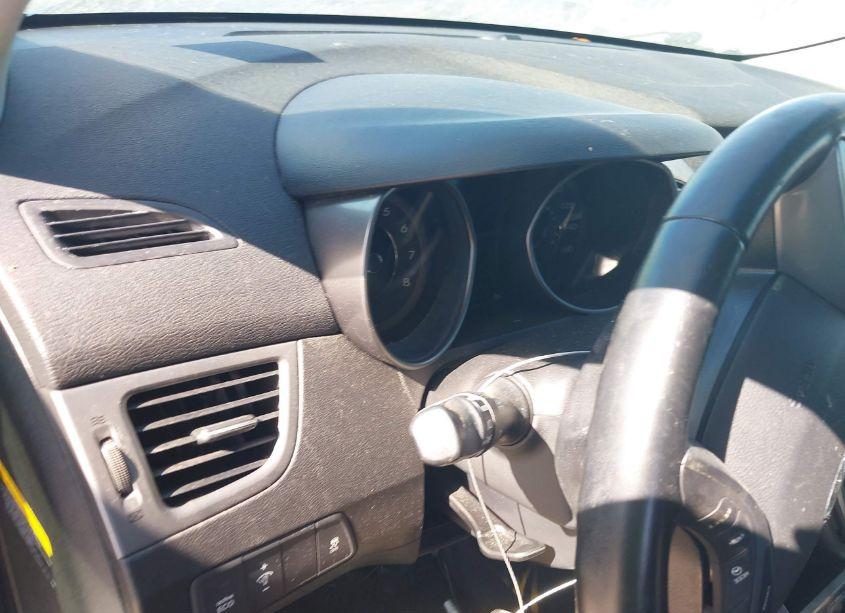 Photo 15 of 2016 Hyundai Elantra LIMITED (VIN 5NPDH4AE8GH761691)