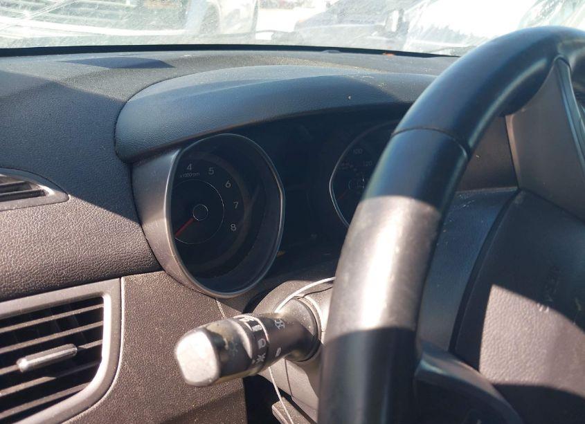 Photo 7 of 2016 Hyundai Elantra LIMITED (VIN 5NPDH4AE8GH761691)