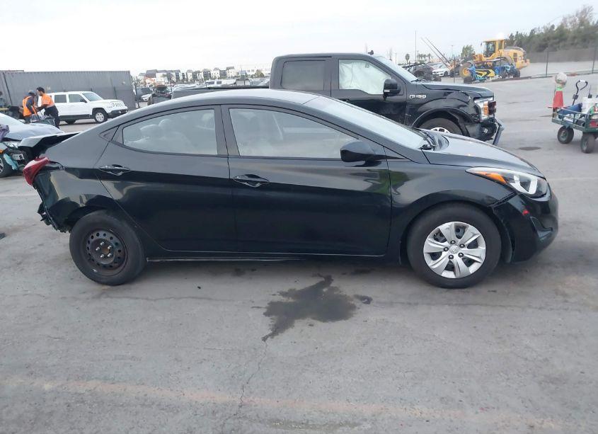 Photo 14 of 2016 Hyundai Elantra SE (VIN 5NPDH4AE8GH769497)