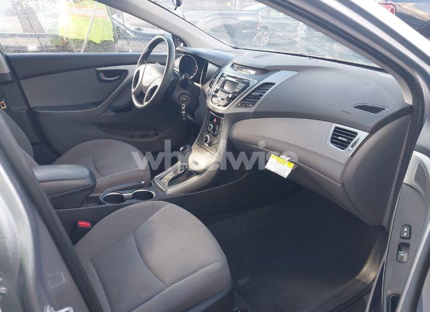Photo 5 of 2016 Hyundai Elantra SE (VIN 5NPDH4AE8GH789670)