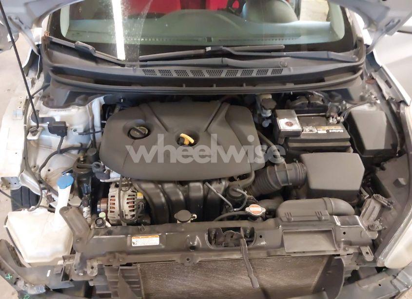 Photo 10 of 2011 Hyundai Elantra GLS (VIN 5NPDH4AE9BH024329)