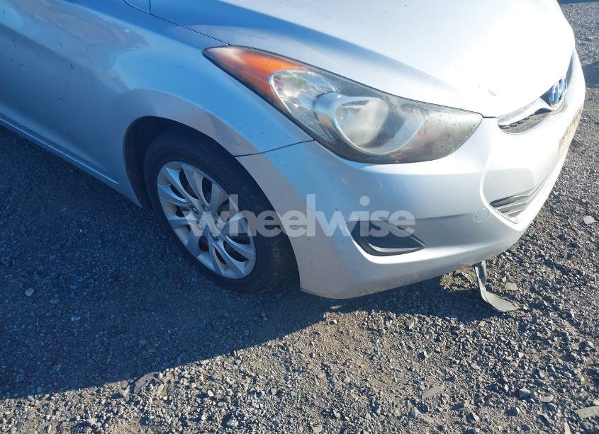 Photo 6 of 2012 Hyundai Elantra GLS (VIN 5NPDH4AE9CH090400)