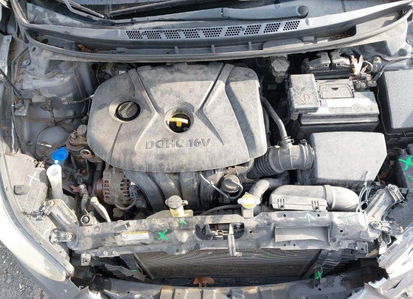 Photo 10 of 2012 Hyundai Elantra GLS (VIN 5NPDH4AE9CH096620)