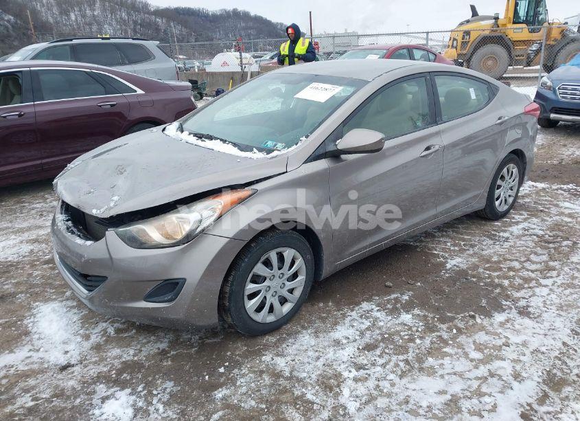 Photo 2 of 2012 Hyundai Elantra GLS (VIN 5NPDH4AE9CH113612)