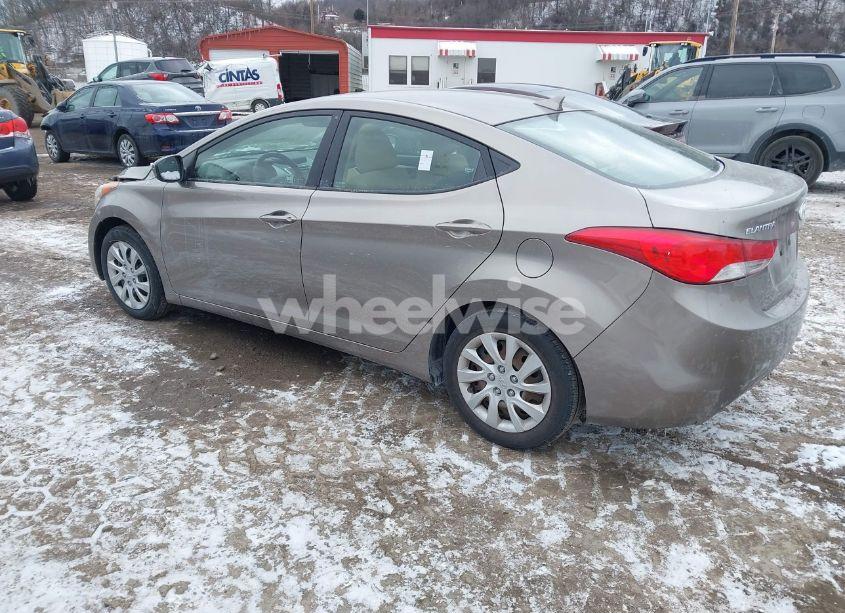 Photo 3 of 2012 Hyundai Elantra GLS (VIN 5NPDH4AE9CH113612)