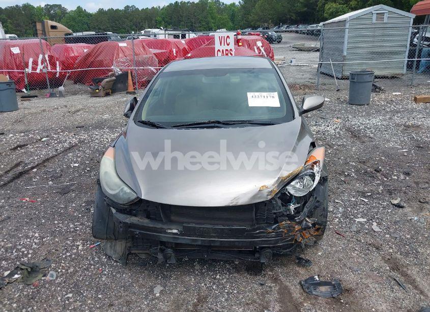 Photo 13 of 2012 Hyundai Elantra GLS (VIN 5NPDH4AE9CH118972)