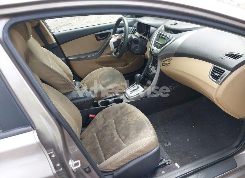 Photo 5 of 2012 Hyundai Elantra GLS (VIN 5NPDH4AE9CH118972)