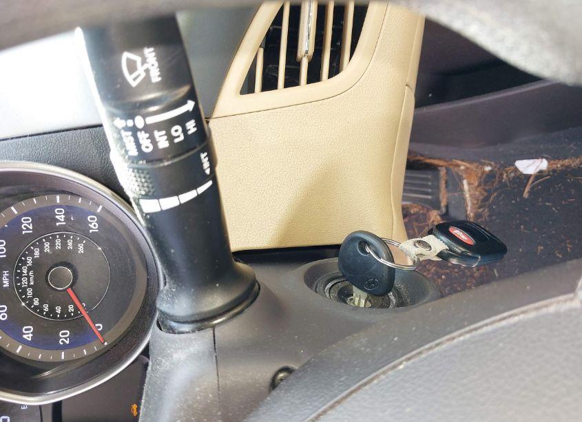 Photo 11 of 2012 Hyundai Elantra GLS (VIN 5NPDH4AE9CH136551)