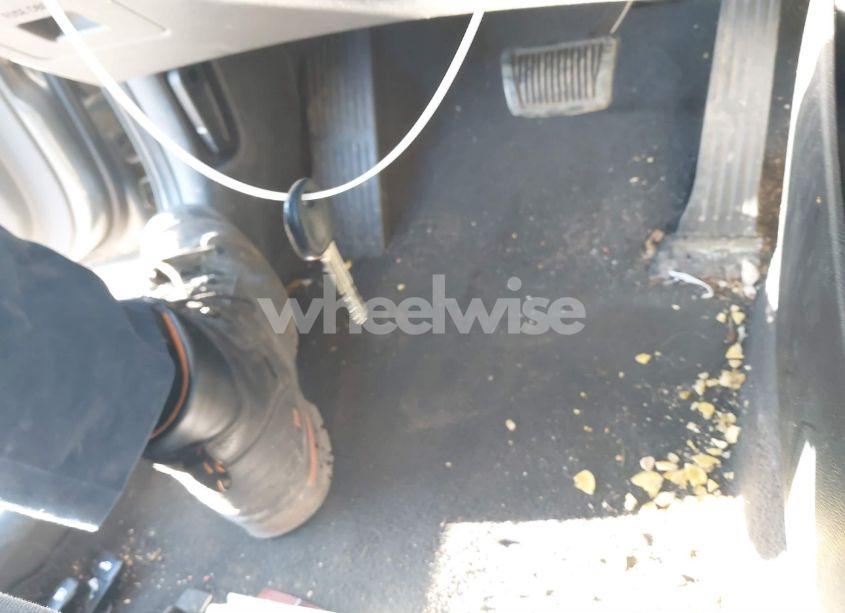 Photo 11 of 2013 Hyundai Elantra GLS (VIN 5NPDH4AE9DH162021)