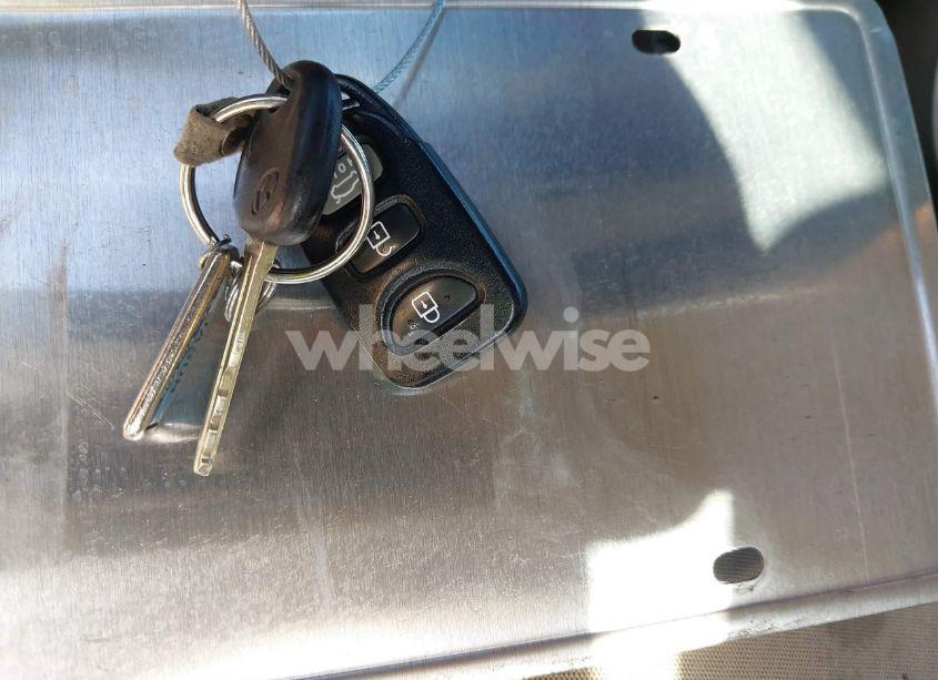 Photo 11 of 2013 Hyundai Elantra GLS (VIN 5NPDH4AE9DH166599)