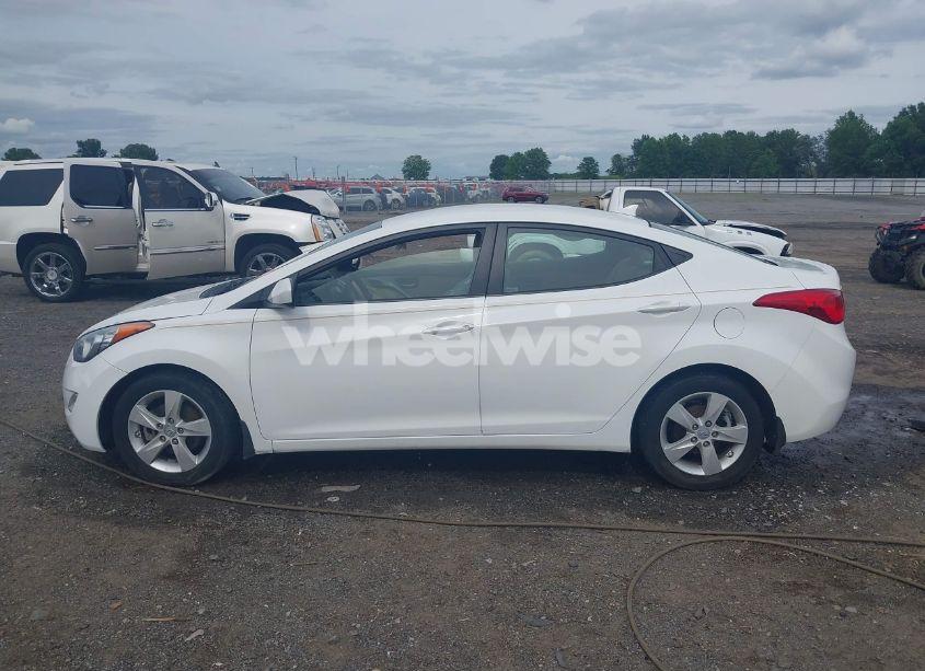Photo 14 of 2013 Hyundai Elantra GLS (VIN 5NPDH4AE9DH167994)