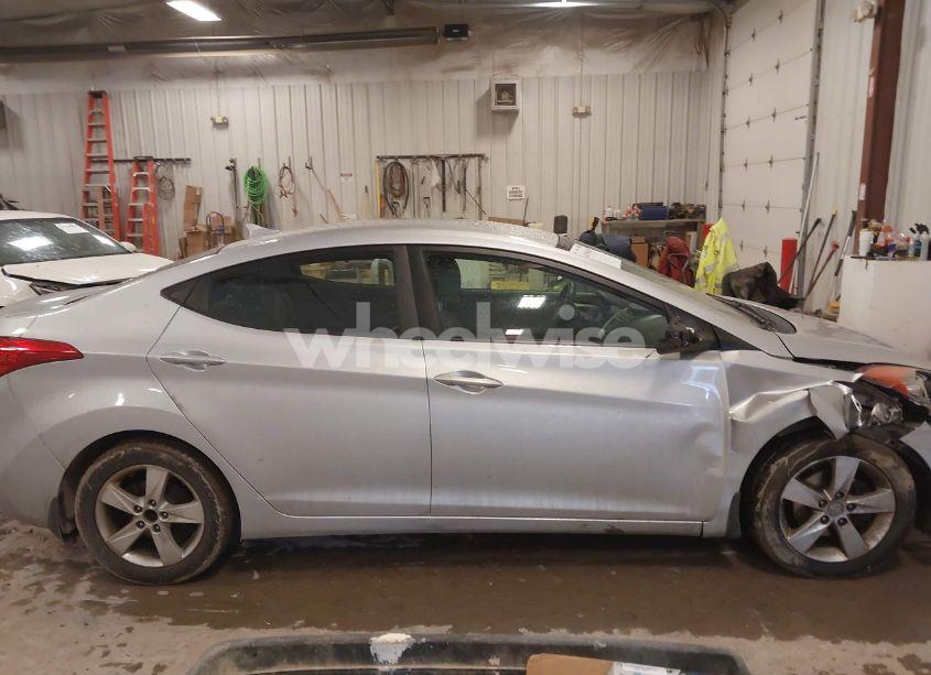 Photo 13 of 2013 Hyundai Elantra GLS (VIN 5NPDH4AE9DH177179)