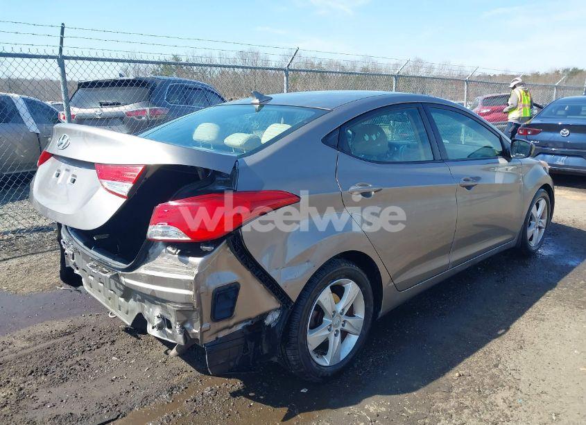 Photo 4 of 2013 Hyundai Elantra GLS (VIN 5NPDH4AE9DH195438)