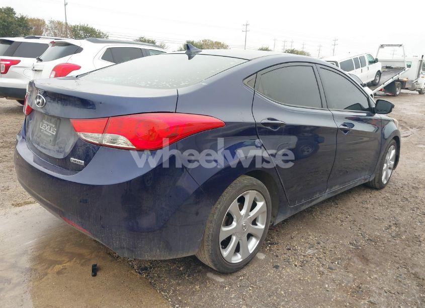 Photo 4 of 2013 Hyundai Elantra LIMITED (VIN 5NPDH4AE9DH202033)
