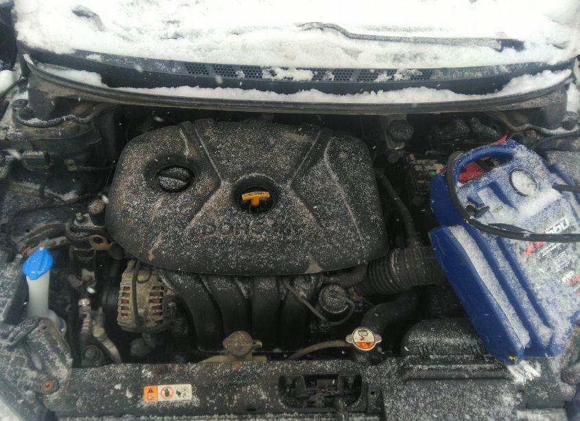 Photo 10 of 2013 Hyundai Elantra GLS (VIN 5NPDH4AE9DH205904)