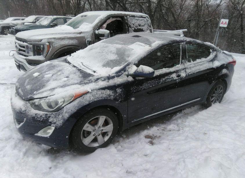 Photo 2 of 2013 Hyundai Elantra GLS (VIN 5NPDH4AE9DH205904)
