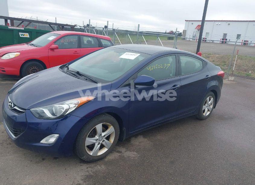 Photo 2 of 2013 Hyundai Elantra GLS/LIMITED (VIN 5NPDH4AE9DH213971)
