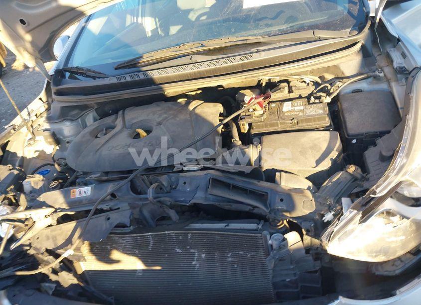 Photo 10 of 2013 Hyundai Elantra GLS (VIN 5NPDH4AE9DH220709)