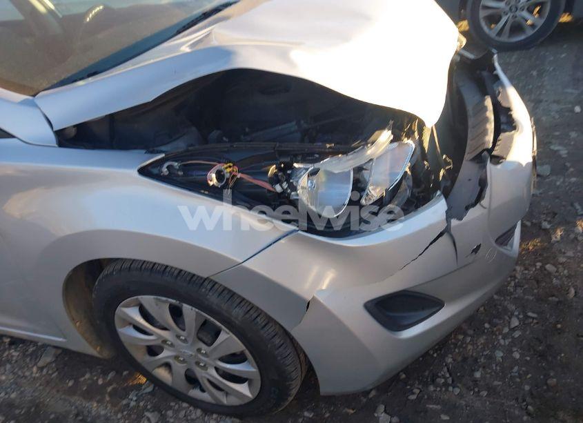 Photo 13 of 2013 Hyundai Elantra GLS (VIN 5NPDH4AE9DH220709)