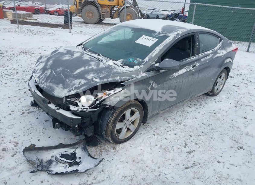 Photo 2 of 2013 Hyundai Elantra GLS (VIN 5NPDH4AE9DH232004)