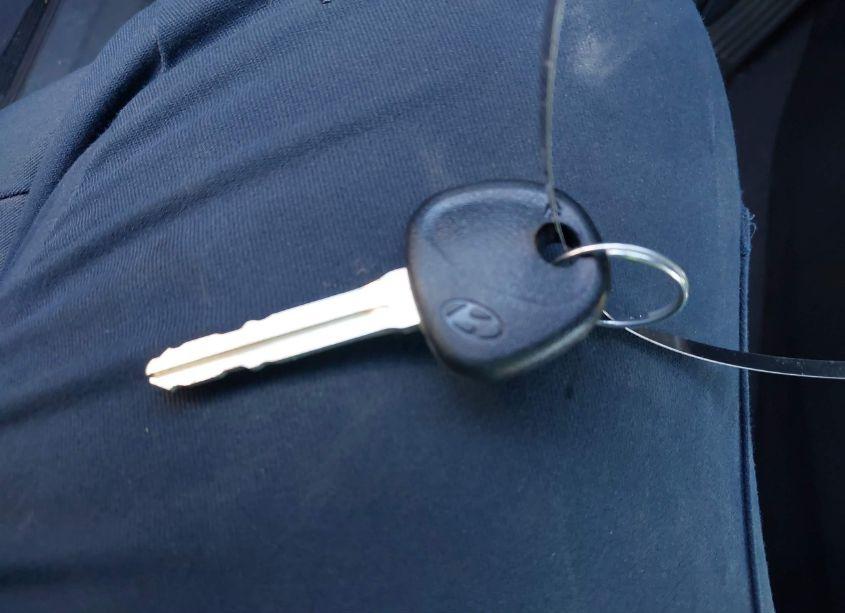 Photo 11 of 2013 Hyundai Elantra LIMITED (VIN 5NPDH4AE9DH261129)