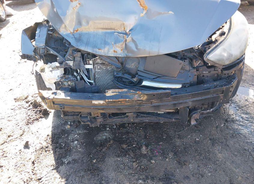 Photo 6 of 2013 Hyundai Elantra LIMITED (VIN 5NPDH4AE9DH261129)