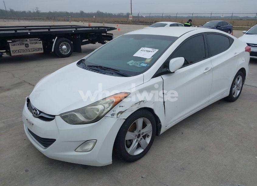 Photo 2 of 2013 Hyundai Elantra GLS (VIN 5NPDH4AE9DH264001)