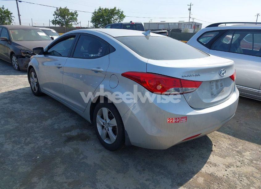 Photo 3 of 2013 Hyundai Elantra GLS (VIN 5NPDH4AE9DH271272)