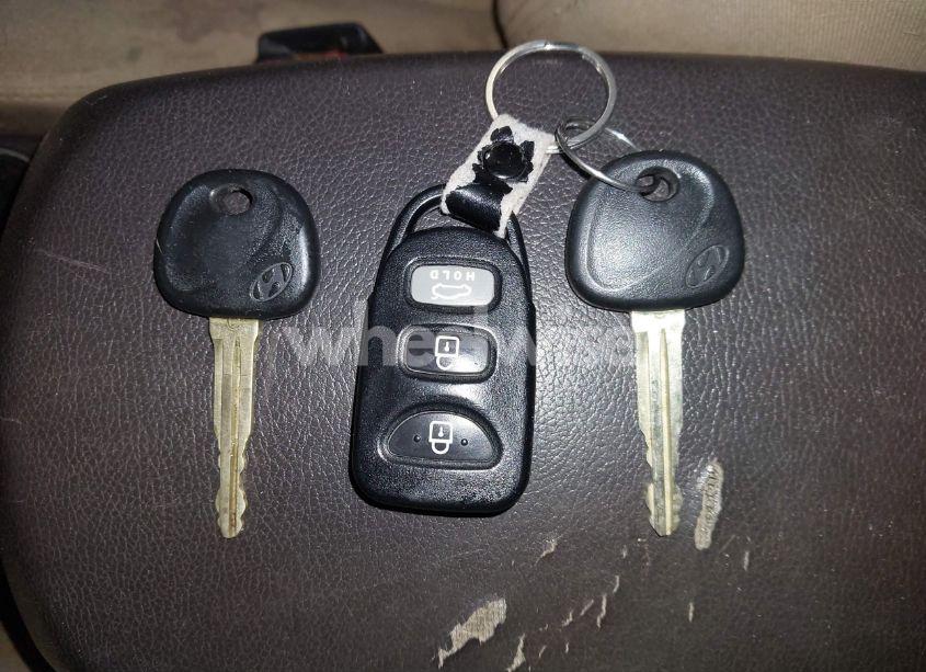 Photo 11 of 2013 Hyundai Elantra GLS (VIN 5NPDH4AE9DH271451)