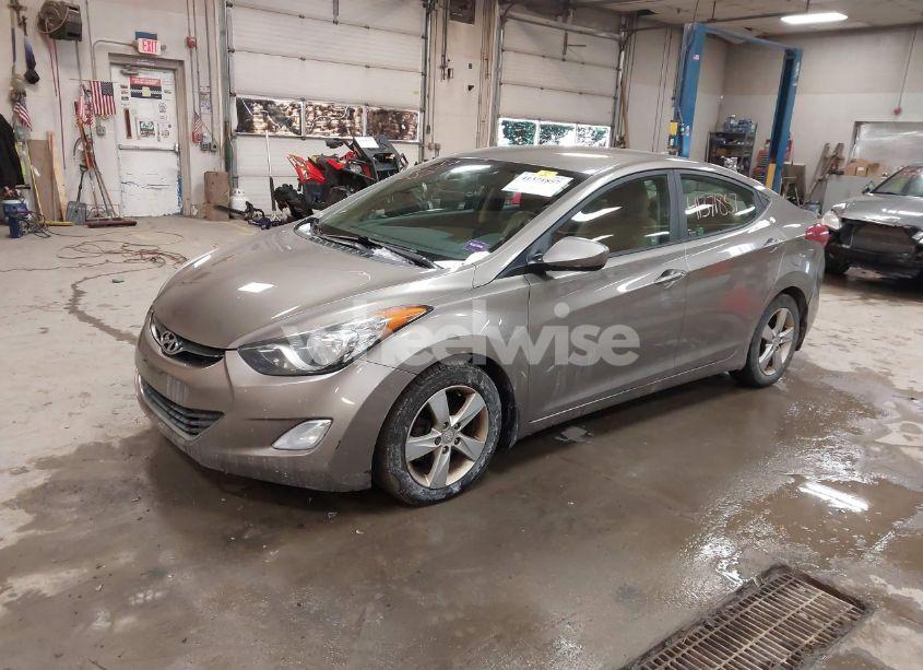 Photo 2 of 2013 Hyundai Elantra GLS (VIN 5NPDH4AE9DH271451)