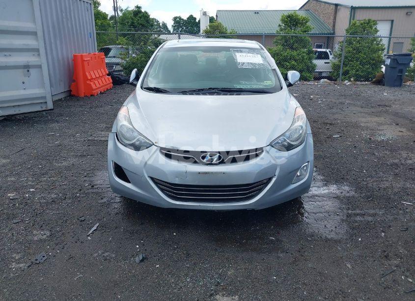 Photo 12 of 2013 Hyundai Elantra LIMITED (VIN 5NPDH4AE9DH284135)