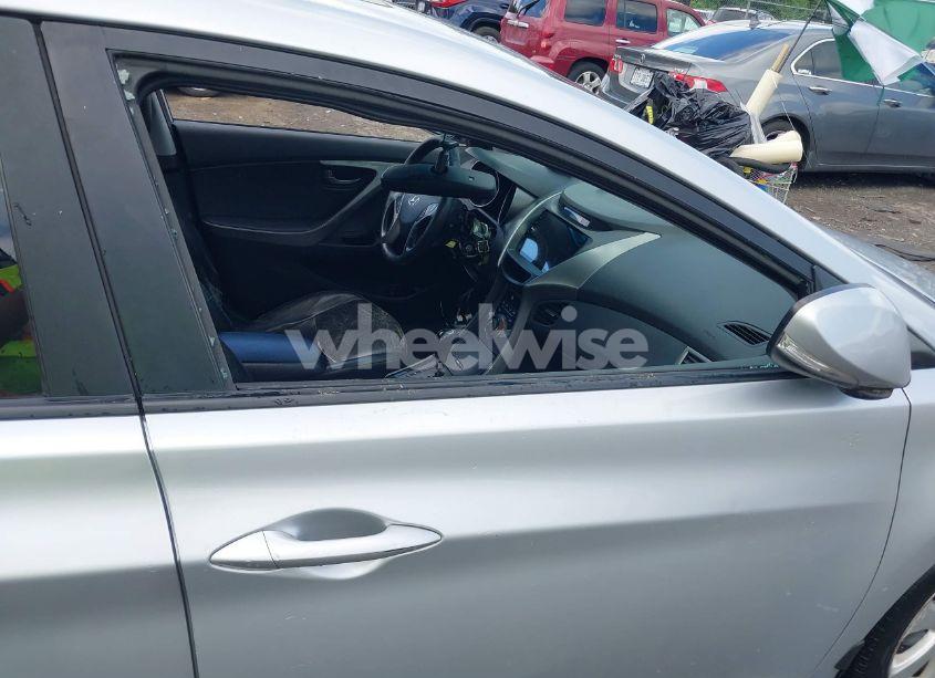 Photo 17 of 2013 Hyundai Elantra LIMITED (VIN 5NPDH4AE9DH284135)