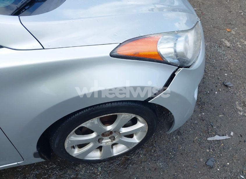 Photo 18 of 2013 Hyundai Elantra LIMITED (VIN 5NPDH4AE9DH284135)