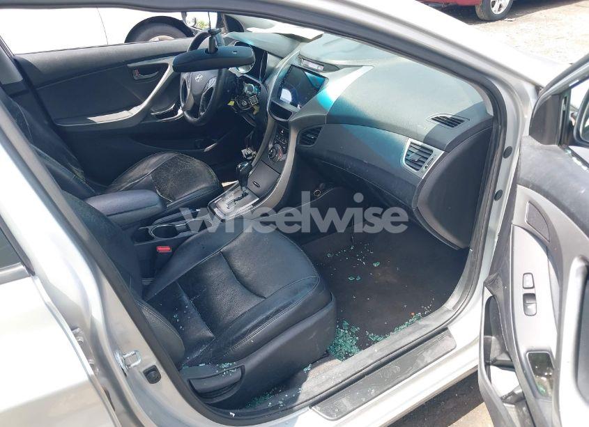 Photo 5 of 2013 Hyundai Elantra LIMITED (VIN 5NPDH4AE9DH284135)