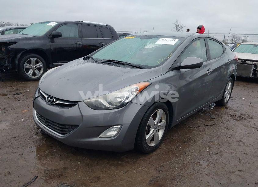 Photo 2 of 2013 Hyundai Elantra GLS (VIN 5NPDH4AE9DH286046)