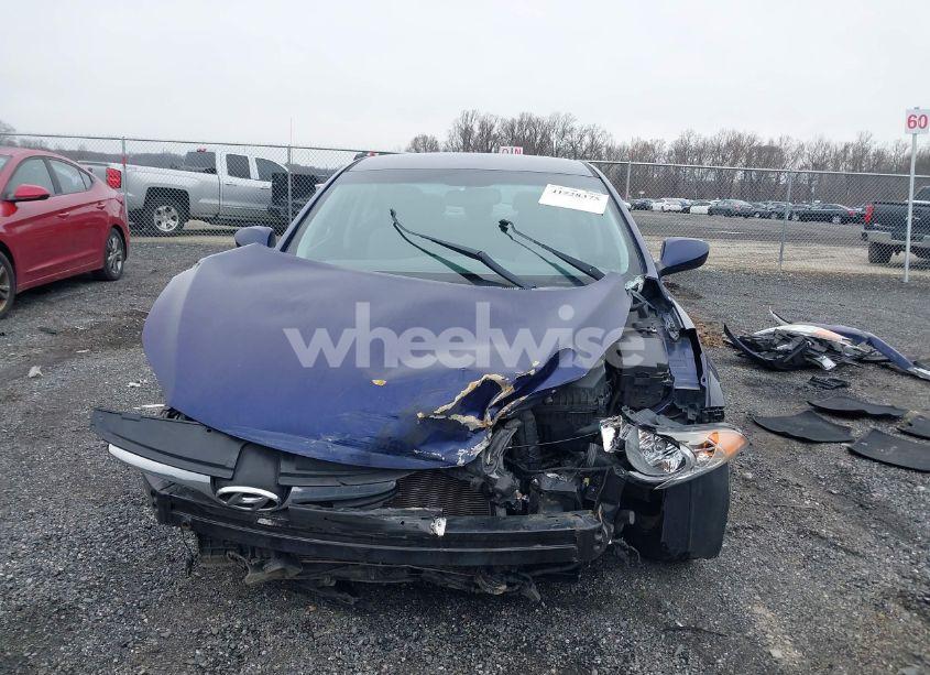 Photo 12 of 2013 Hyundai Elantra GLS (VIN 5NPDH4AE9DH312581)