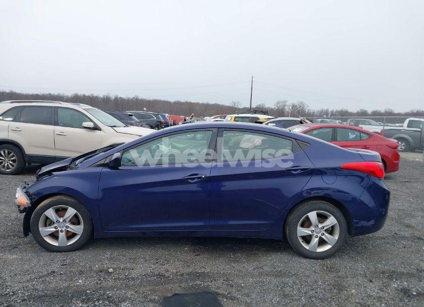 Photo 14 of 2013 Hyundai Elantra GLS (VIN 5NPDH4AE9DH312581)