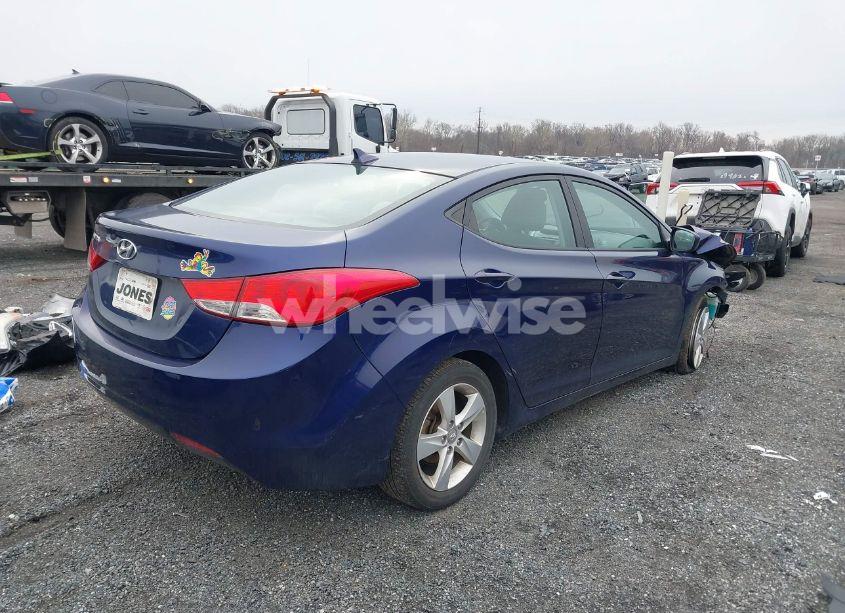 Photo 4 of 2013 Hyundai Elantra GLS (VIN 5NPDH4AE9DH312581)