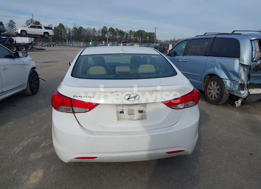 Photo 16 of 2013 Hyundai Elantra GLS (VIN 5NPDH4AE9DH312919)