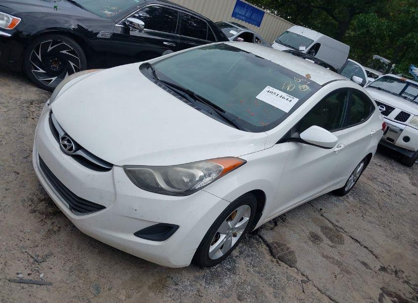 Photo 2 of 2013 Hyundai Elantra GLS (VIN 5NPDH4AE9DH313956)