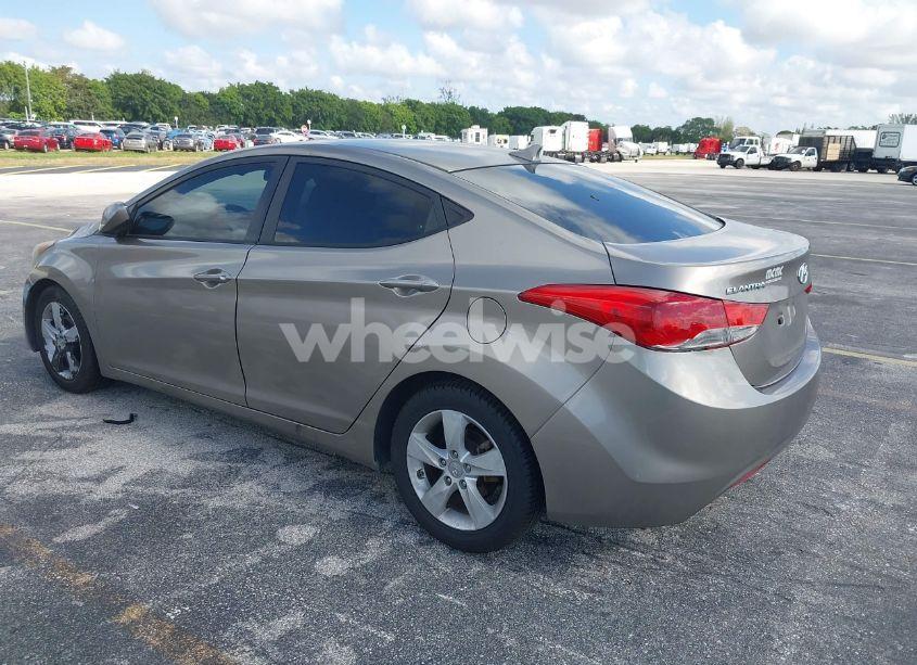 Photo 3 of 2013 Hyundai Elantra GLS (VIN 5NPDH4AE9DH314895)