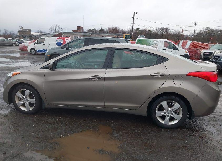 Photo 14 of 2013 Hyundai Elantra GLS (VIN 5NPDH4AE9DH321006)
