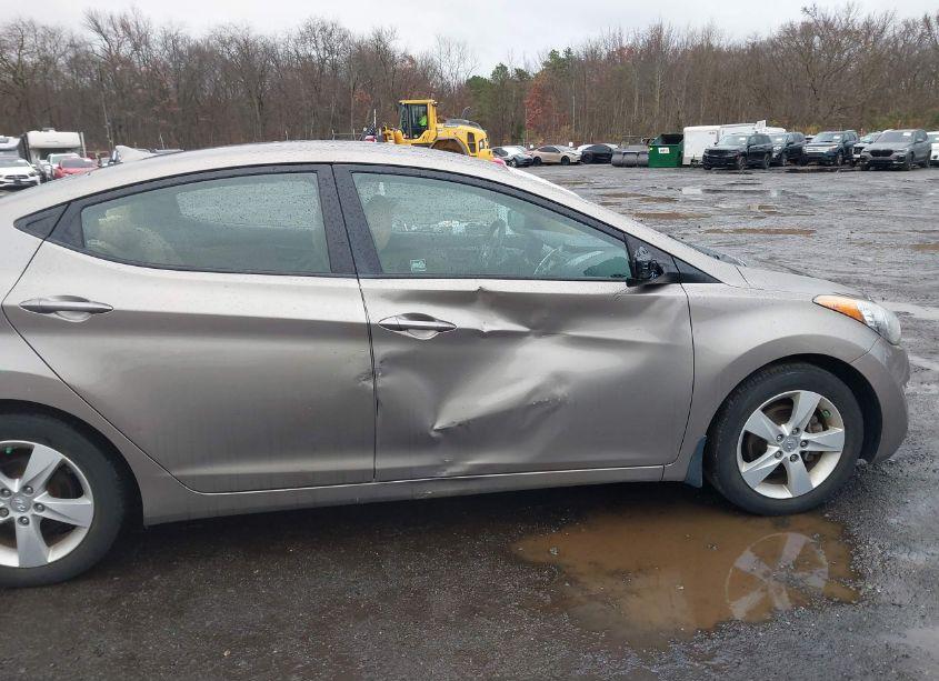 Photo 17 of 2013 Hyundai Elantra GLS (VIN 5NPDH4AE9DH321006)