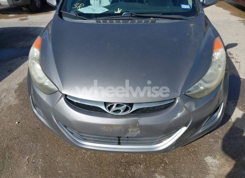 Photo 10 of 2013 Hyundai Elantra GLS (VIN 5NPDH4AE9DH323970)